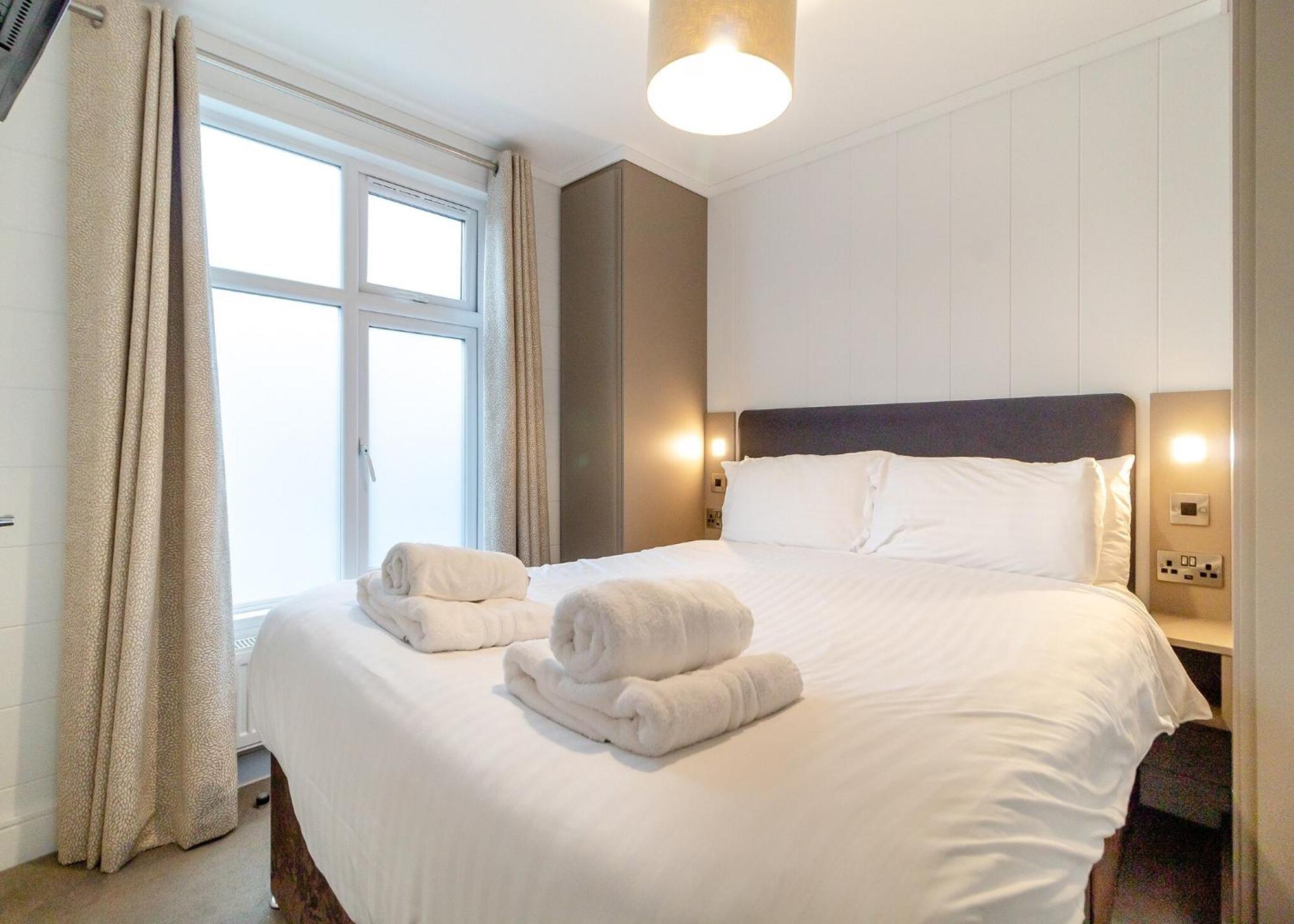 Norfolk Woods Resort And Spa Narborough  ห้อง รูปภาพ