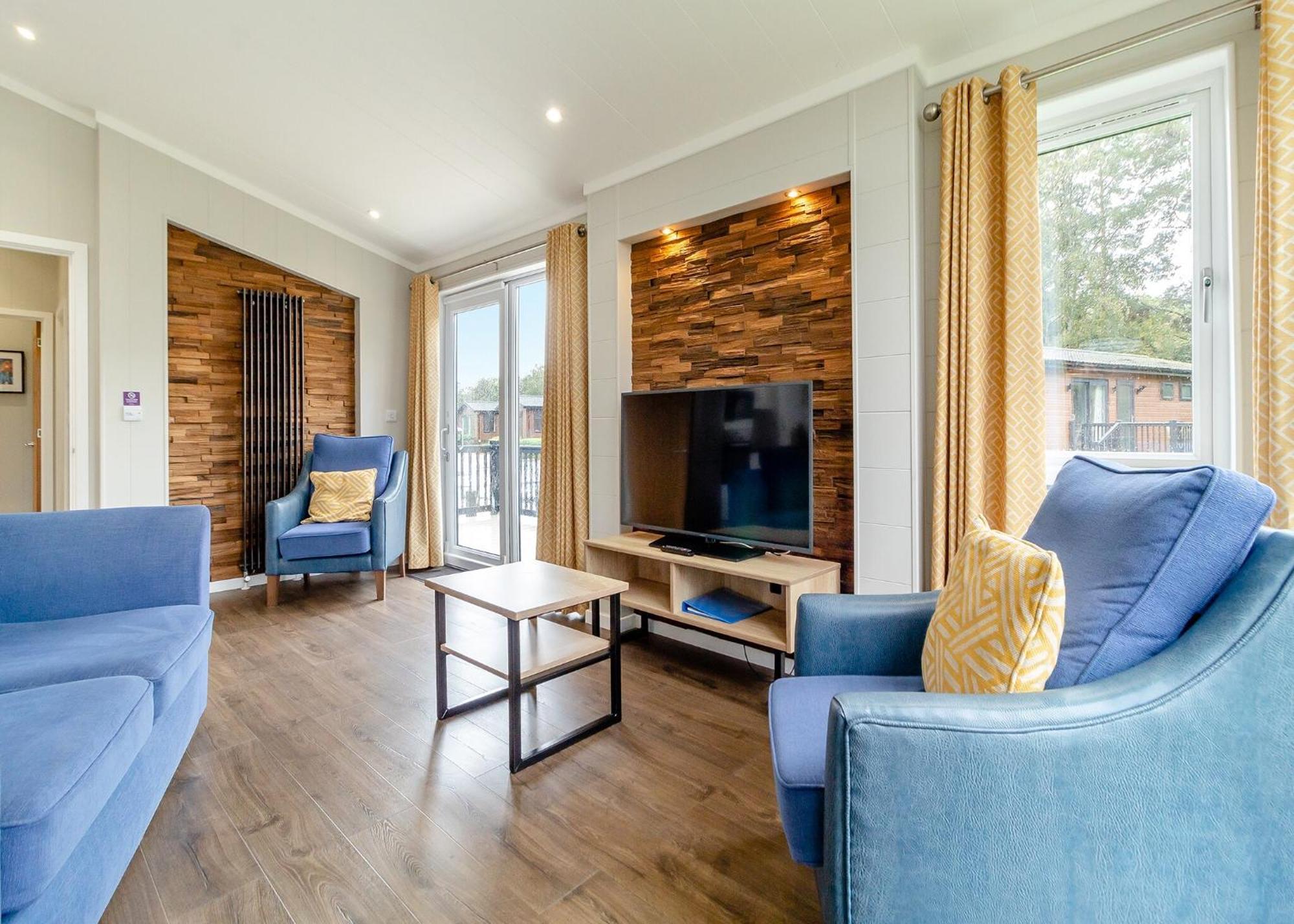 Norfolk Woods Resort And Spa Narborough  ภายนอก รูปภาพ